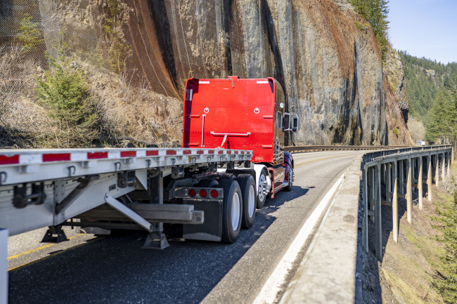 Are Flatbed Trailers Right for You?