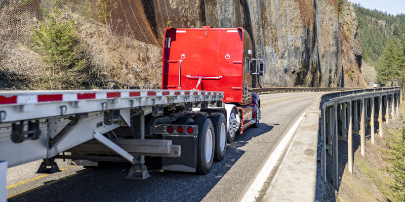 Are Flatbed Trailers Right for You?